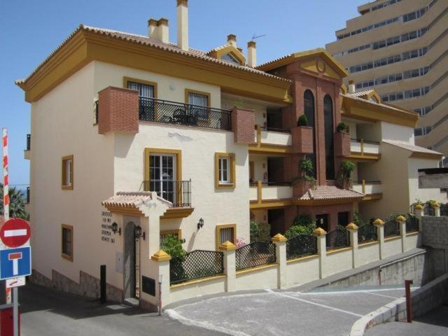 Benalmadena Beach Apartamento Con Vistas Al Mar Y Parking Privado Incluido Екстериор снимка