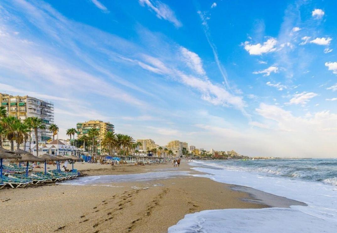 Benalmadena Beach Apartamento Con Vistas Al Mar Y Parking Privado Incluido Екстериор снимка